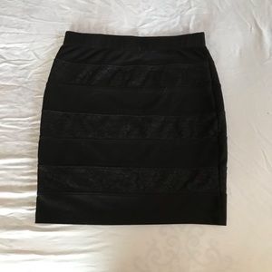 Forever 21 black mini skirt size small